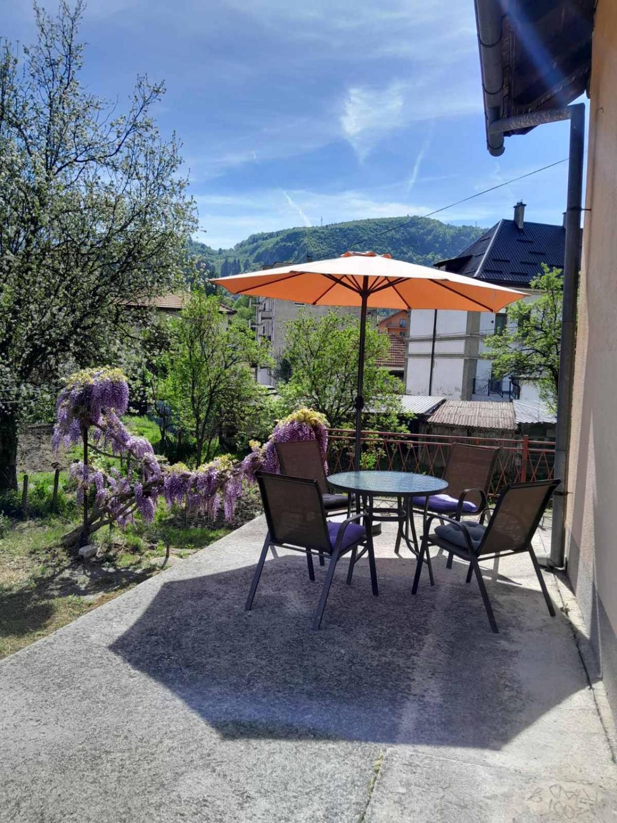 Lana Apartman Pijavice Jajce Exteriör bild